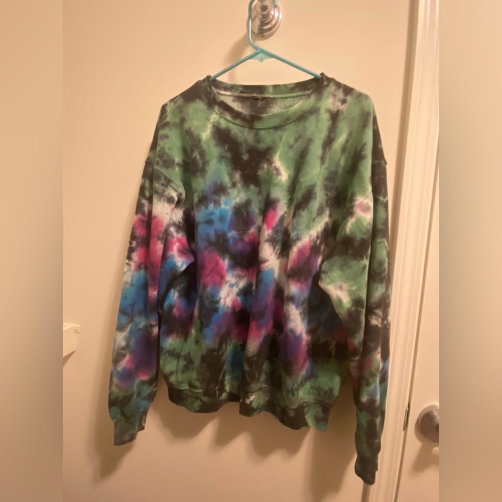 Tie Dye oversized crew neck from Urban Outfitters. One size fits all.